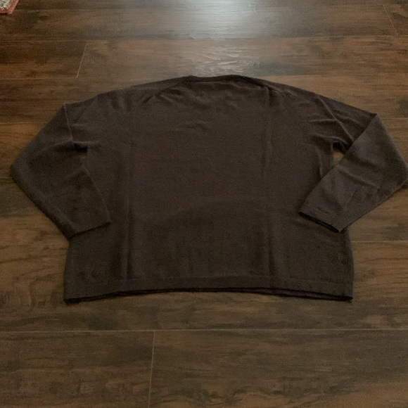 Mossimo Fine Italian Wool V Neck Sweater - Picture 5 of 7